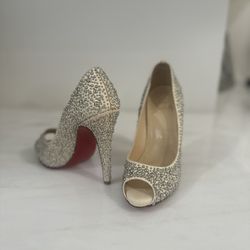 Christian Louboutin Cream Leather Studded Studio Peep Toe Pumps Size 36