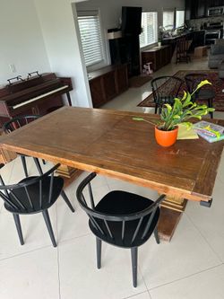 Large wood table (seats 6 + 2 with leaf)