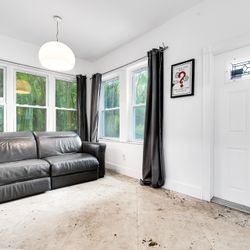 Must Go Saturday - Recliner Sofa 