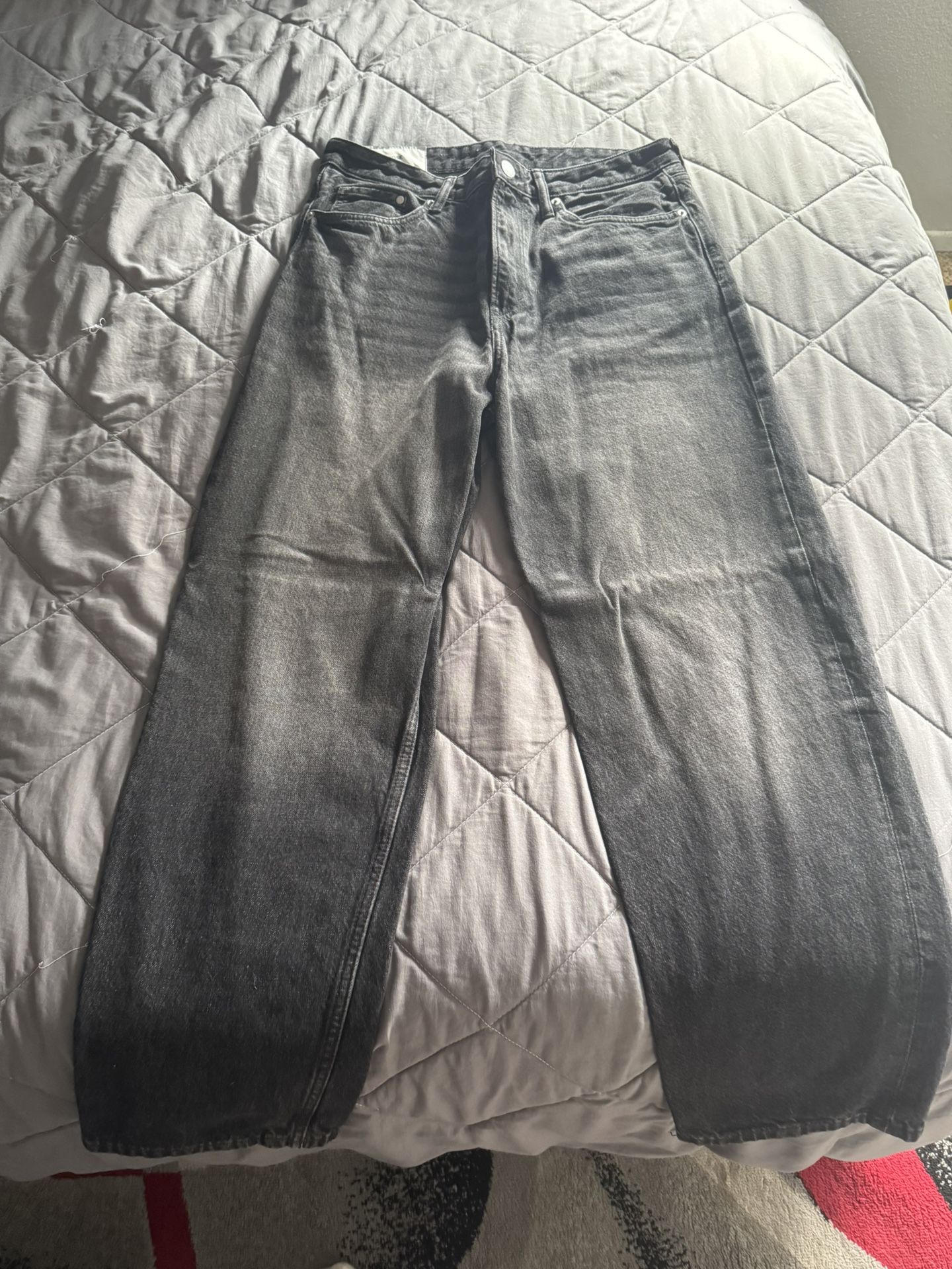 HnM loose jean 31/32