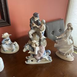 Llardro Figures 