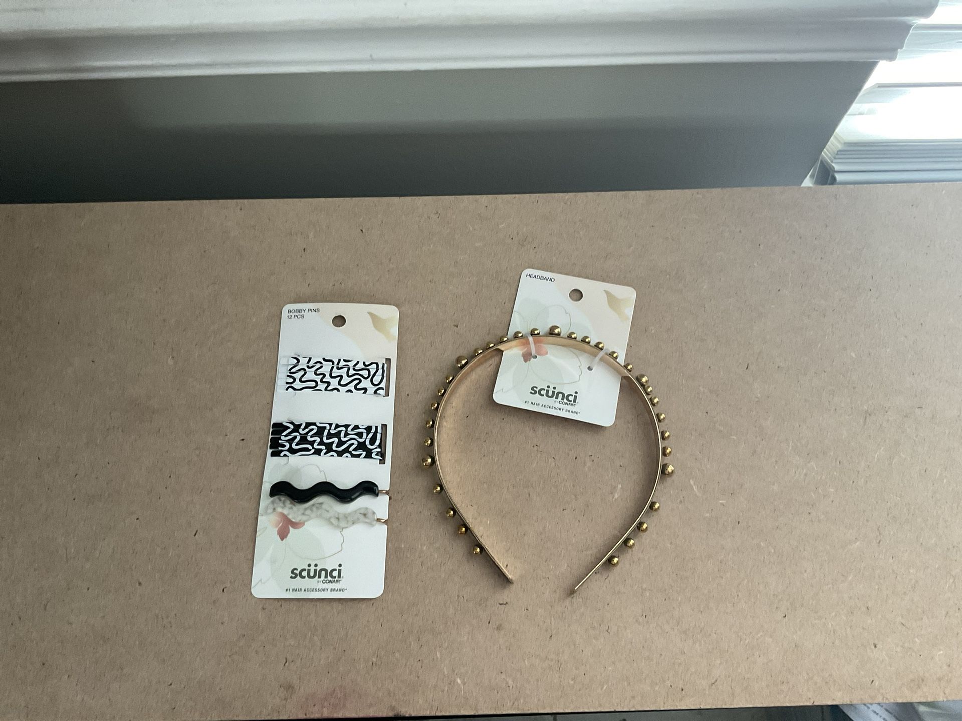 Scunci Bobby Pins Set And Headband