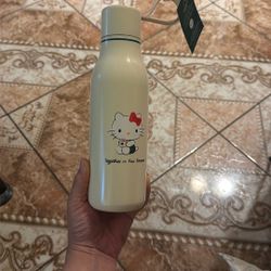 Hello Kitty Starbucks Water Bottlw