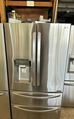 LG 3-Door Refrigerator (French Door Fridge) Stainless Steel - Water Dispenser, Fingerprint Resistant