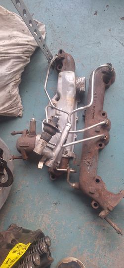 80s Chevrolet Small Block Exhaust Manifolds Right And Left See Pics.35th Ave And McDowell Phx.