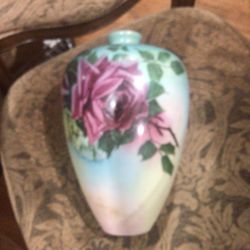 Fostoria Vintage Milk Glass Flower Vase 12 Inches