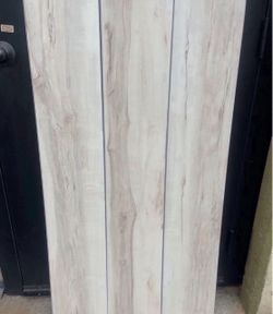 Lifeproof Navarra Maple 30 MIL × 8.7 in. W x 48 in. L Click Lock Waterproof Luxury Vinyl Plank Flooring (20.1 sqft/Case)
