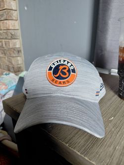 Men's New Era Gray Chicago Bears 2020 NFL Sideline Official 39THIRTY Flex Hat  med large