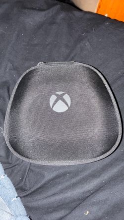 Charcoal Microsoft Xbox Elite Wireless Controller Series 2 w/ Charging Case (WILL INCLUDE USB-C CABLE)