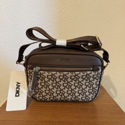 New DKNY Crossbody Bag,Signature Logo