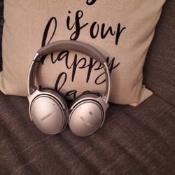 ⁦Bose QuietComfort QC Wireless Noise Cancelling Headphones