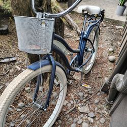 Bike- Ladies Huffy Beach Cruiser