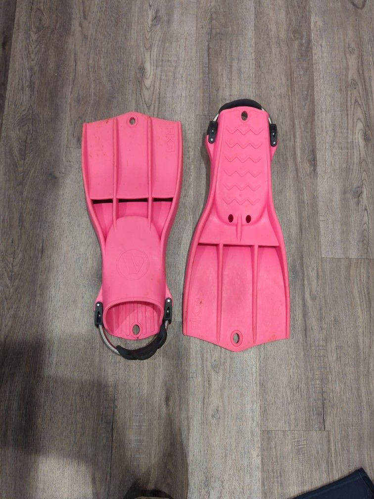 RK3 Fins