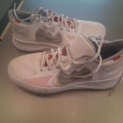 Nike Men's Kylie Flyer 5's Shoes