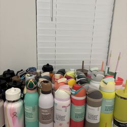 Several Owala & Hydroflask