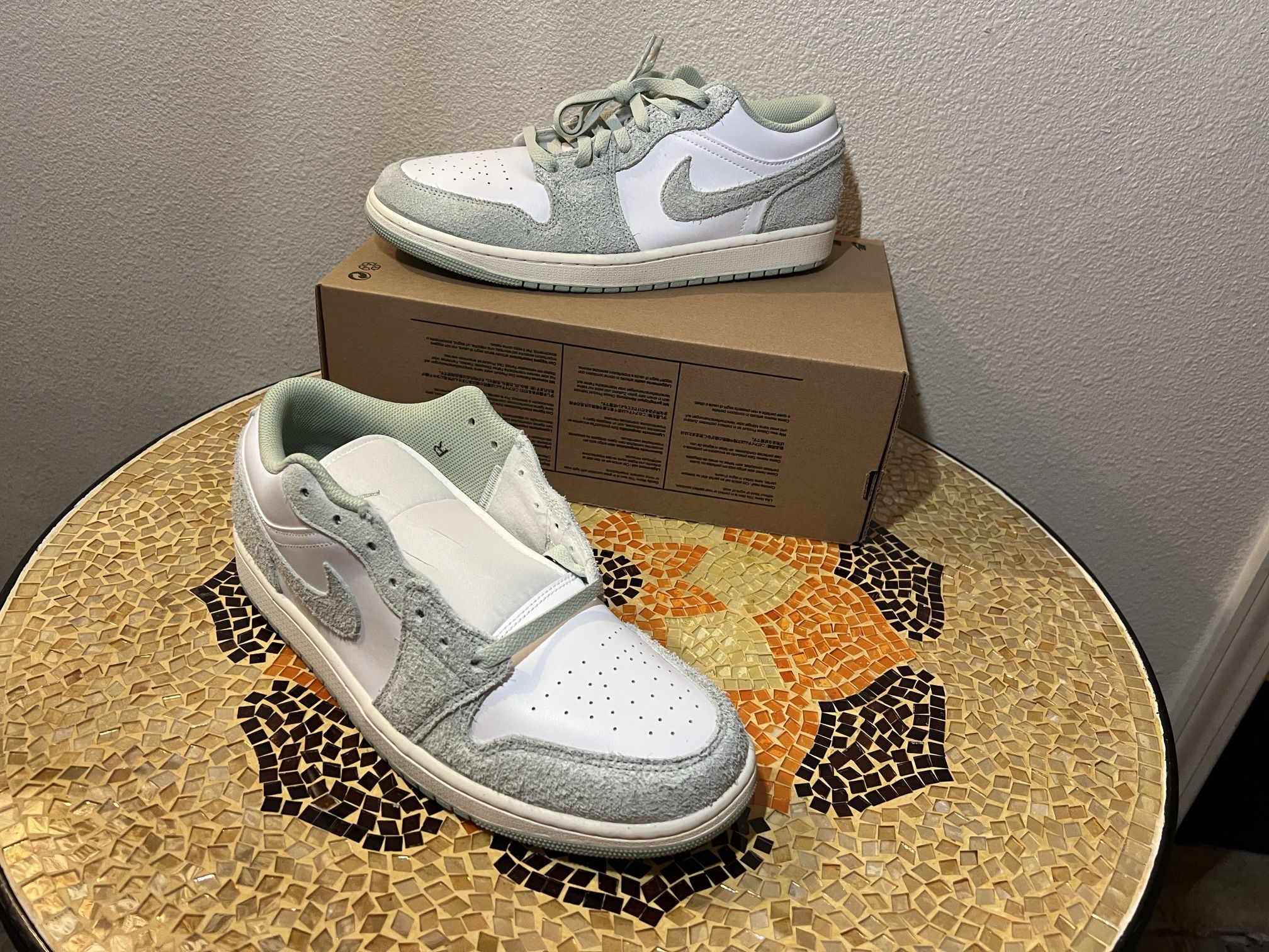 Nike Air Jordan 1 Low SE Seafoam - Men's Size 11.5 - NEW