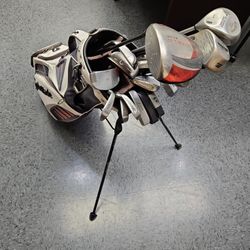 Taylormade Golf Stand Bag Full Of Clubs