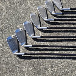 Set of RH Spalding Molitor Synchro Flex Irons, 3 to 9