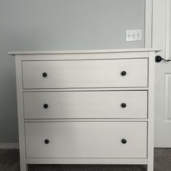 Ikea HEMNES Dresser 