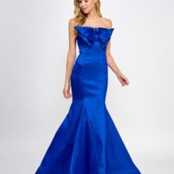 Beautiful royal blue prom/formal dress