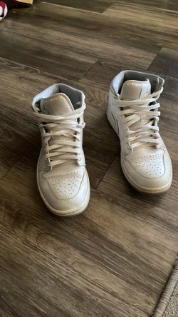 Jordan triple white size 10 from 2015