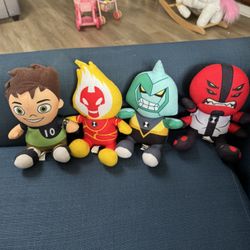 Ben 10 Plush Set