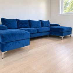 Modern Venetian Velvet | U-Shape Sectional Sofa