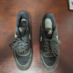 Size 13 Nike Air Force 1