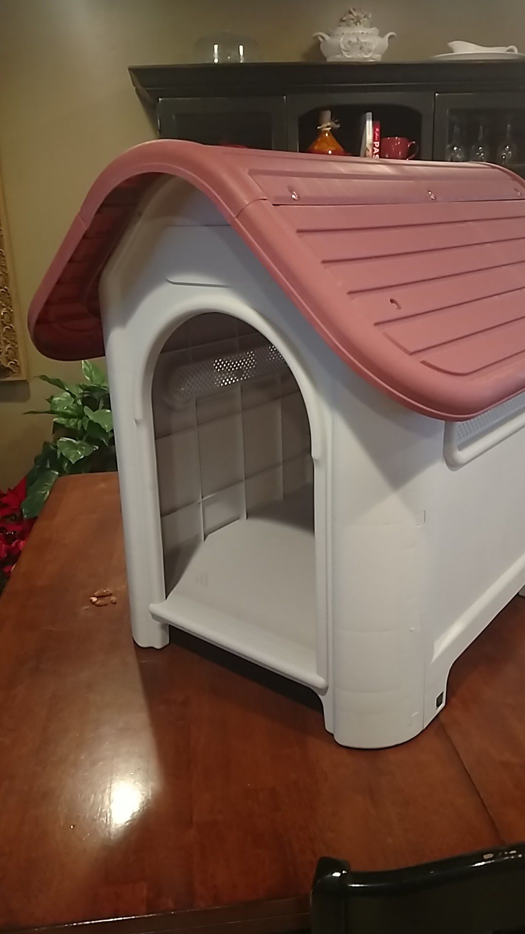 Cat & Dog House Rundy w23.65xd29.5xh26 inches