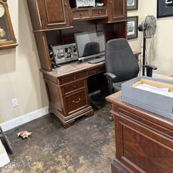 Complete Office Furniture Set 