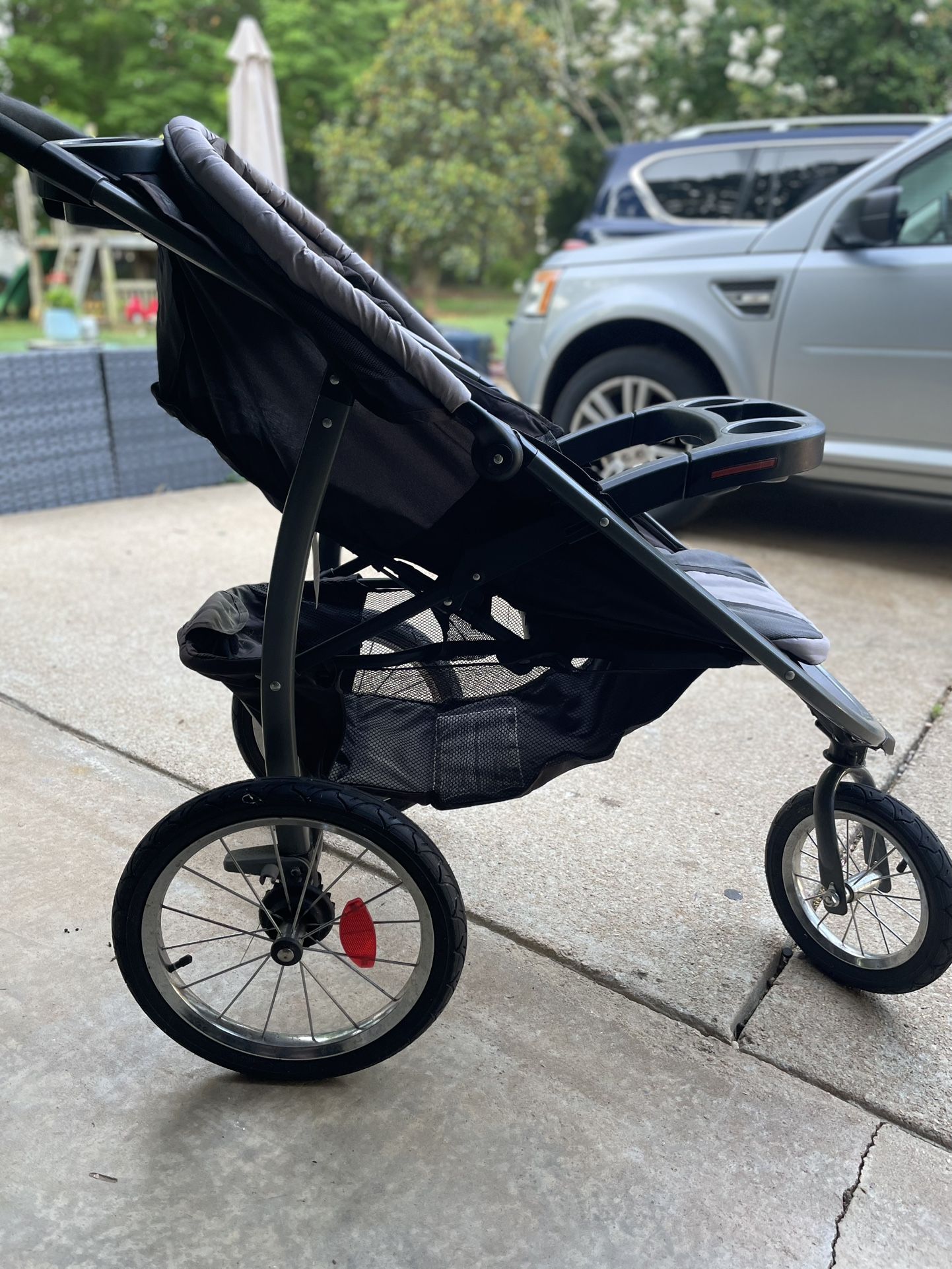 Jogging stroller