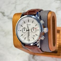 Reloj Nuevo Classic club Chronograph Leather Edition