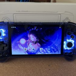 Anbernic RG556 Handheld Emulator — Play Your Favorite Childhood Games!