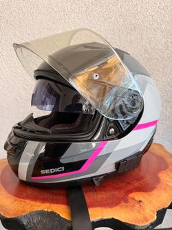 Motorcycle helmet