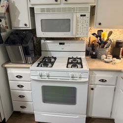Free White Range And microwave. Both Work Fine Just Got New Ones