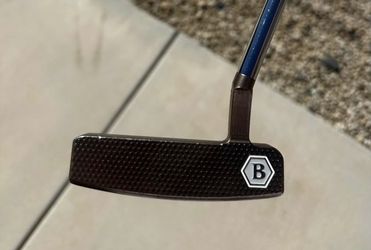 Bettinardi Queen B Putter