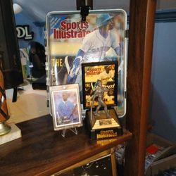 1990 Griifey Jr Sports Illustrated & Commemrece Statue With Card And Magnete Holder