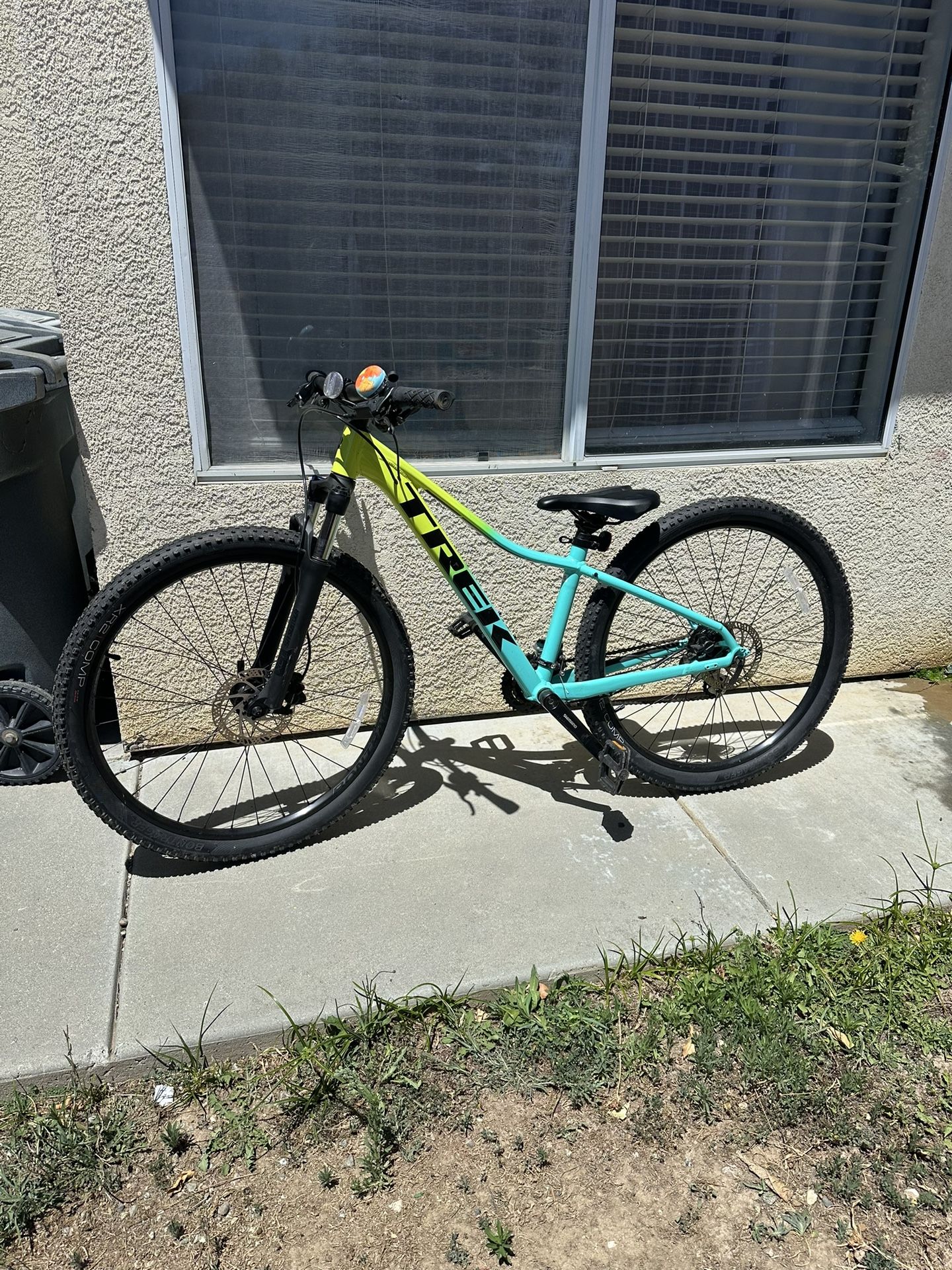 Trek Mountain Bike  Size (xs)