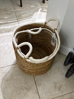 Storage bins