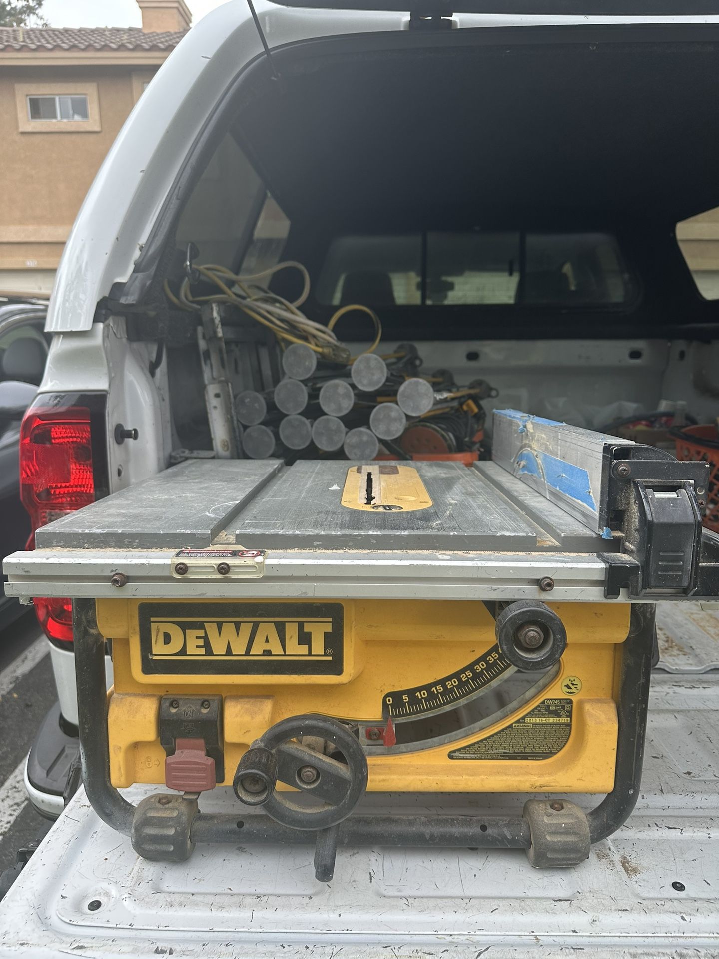 Table Saw With Stand