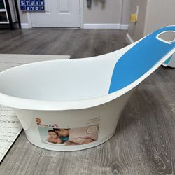 Baby Bath Tub And Changing table pad