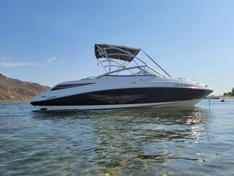 Yamaha Jetboat Dual Engine 12 Passengers