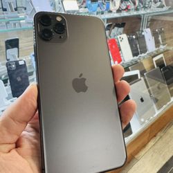 iPhone 11 Pro Max Unlocked Desbloqueado for All carriers.