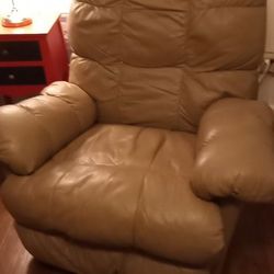 Rocker Recliner $100