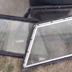 VW thing  glass side windows  4 glass VW thing