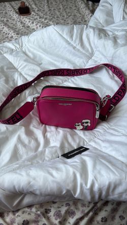 Karl Lagerfeld Paris Purse 👛