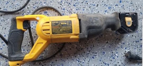 DEWALT Reciprocating Saw Saw— 12 Amp