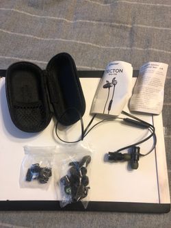 Bluetooth earphones