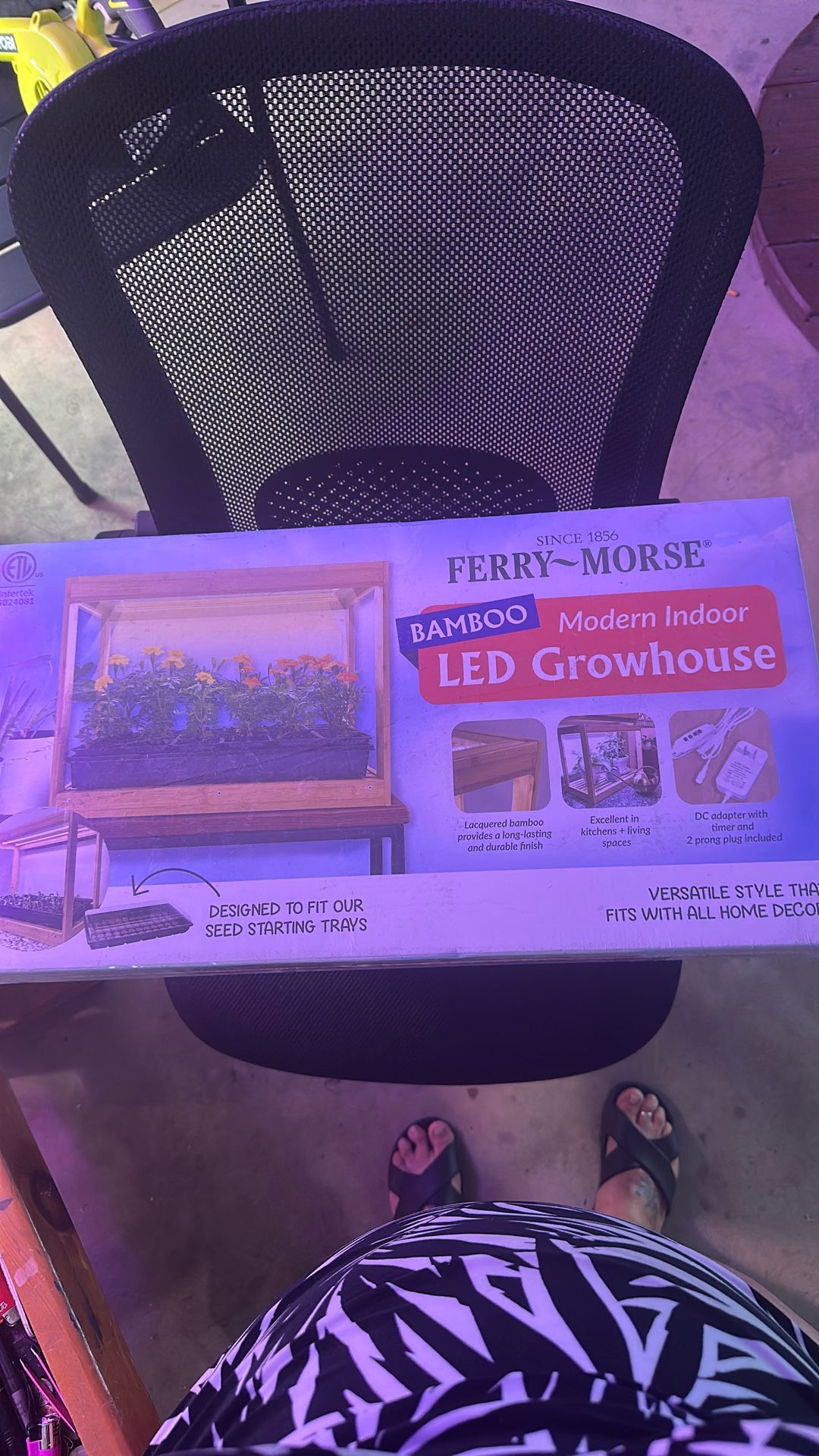 Ferry Morse Bamboo Led Grow house