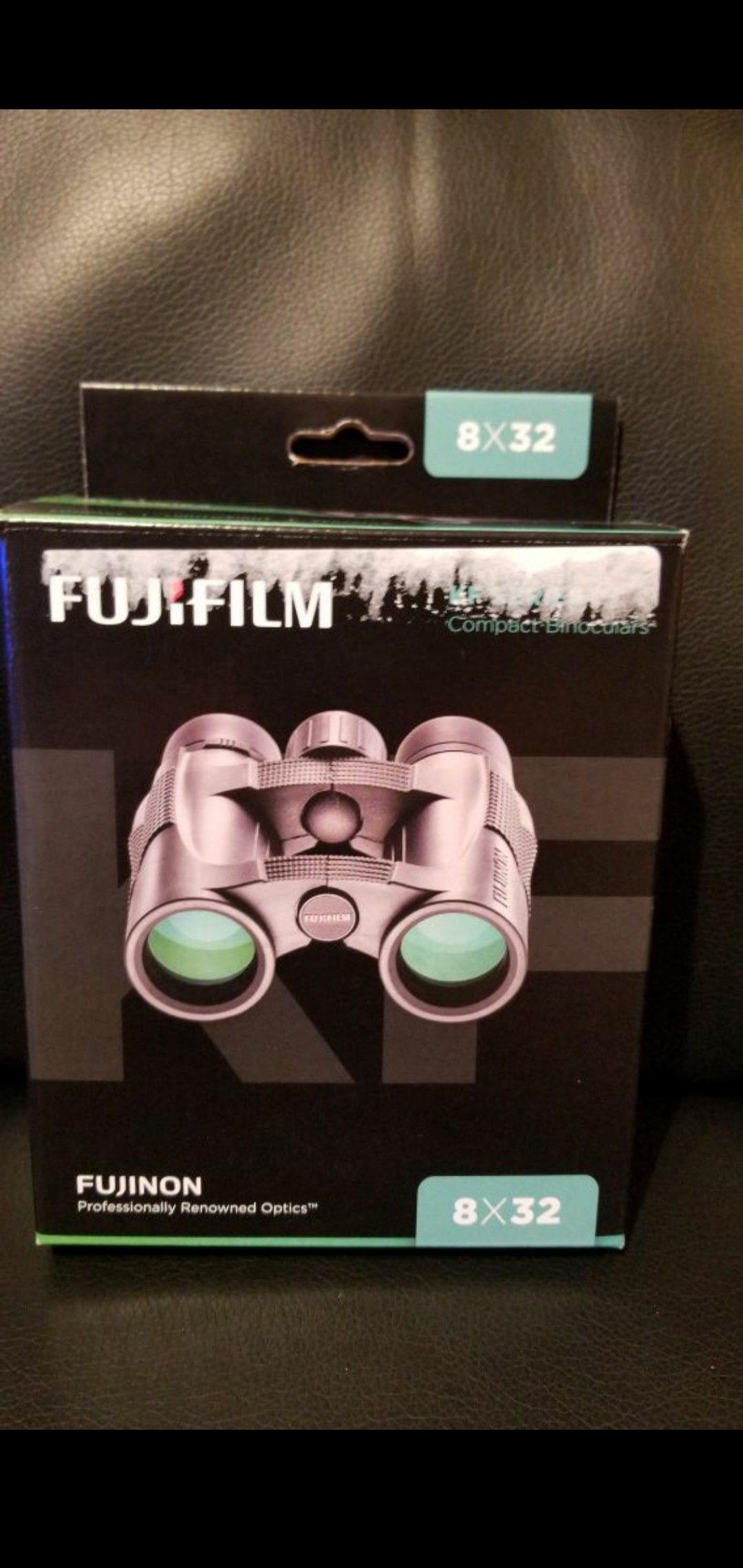Brand New Fujinon FujiFilm 8x32 Binoculars
